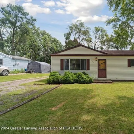 Image 3 - 105 Folk St, Potterville, Michigan, 48876 - House for sale