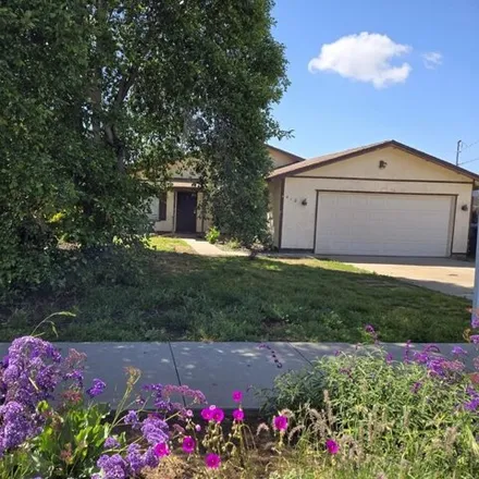 Buy this 3 bed house on 418 Richland Road in San Marcos, CA 92069