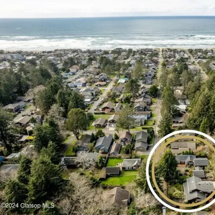 Image 7 - 359 East Monroe Street, Cannon Beach, Clatsop County, OR 97110, USA - House for sale