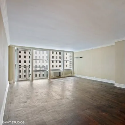 Image 3 - 1010 North Lake Shore Drive, Chicago, IL 60611, USA - Condo for sale