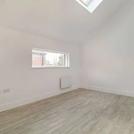 Image 7 - 339 Hills Road, Cambridge, CB2 0QT, United Kingdom - Apartment for rent