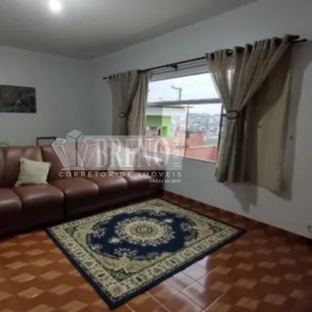 Buy this 3 bed house on Avenida Joaquim Chavasco in Jardim Mauá, Mauá - SP