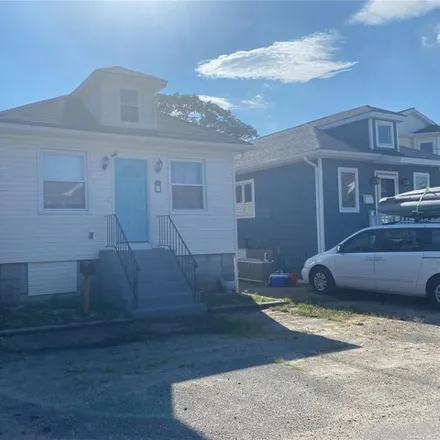 Rent this 2 bed house on 8 7th Street in Village of Bayville, NY 11709