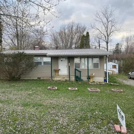 Buy this 3 bed house on 526 Wallace Lane in Jamestown, Fentress County
