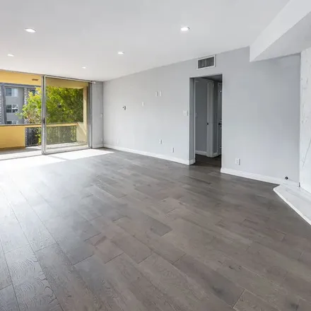 Rent this 3 bed apartment on Montana Avenue in Los Angeles, CA 90073