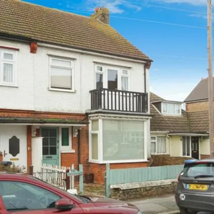 Buy this 3 bed house on 8 Beacon Road in Broadstairs, CT10 3DF
