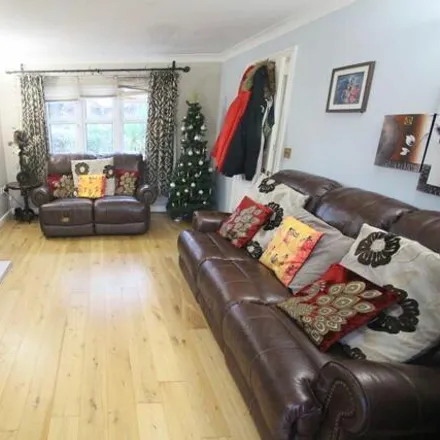 Image 4 - 309 Sharoe Green Lane, Preston, PR2 9HB, United Kingdom - House for rent