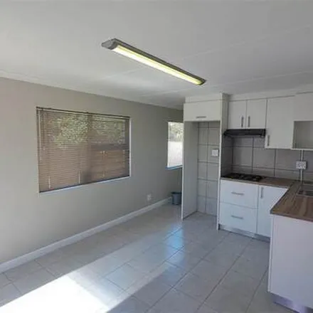 Image 4 - 90 Hurd Street, Newton Park, Gqeberha, 6055, South Africa - Apartment for rent