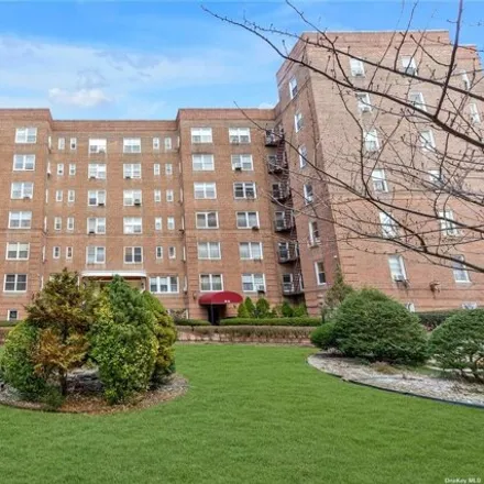 Image 2 - 99-40 63rd Drive, New York, NY 11374, USA - Apartment for sale