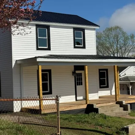 Buy this 3 bed house on 2608 Loraine Street in Lynchburg, VA 24504