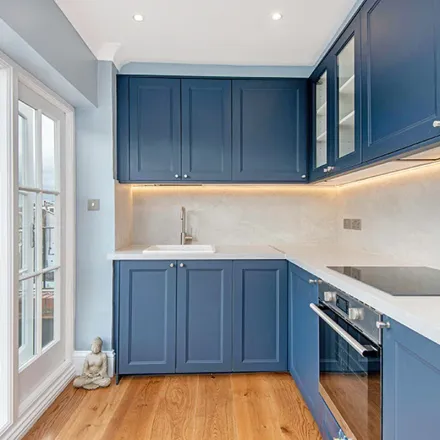 Rent this 2 bed apartment on 133 Offord Road in London, N1 1PH