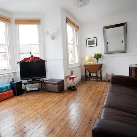 Rent this 2 bed apartment on North View Road in London, N8 7LR