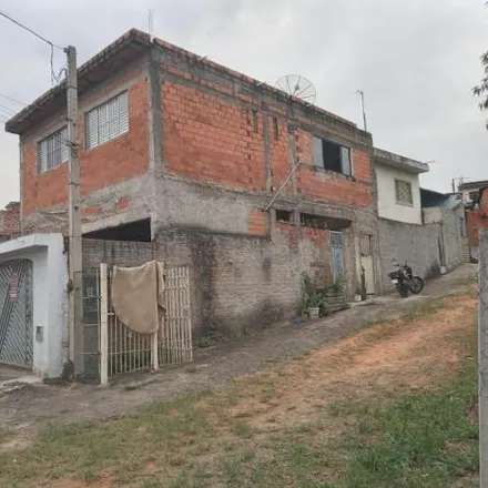 Buy this 2 bed house on Rua Gervacina Alves Ferreira in Conjunto Habitacional Ângelo Tomazin, Sumaré - SP