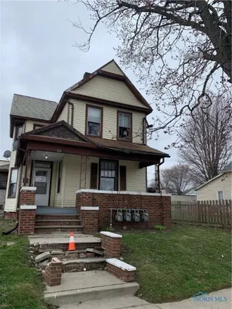 Buy this 4 bed house on 698 Oswald Street in Toledo, OH 43605