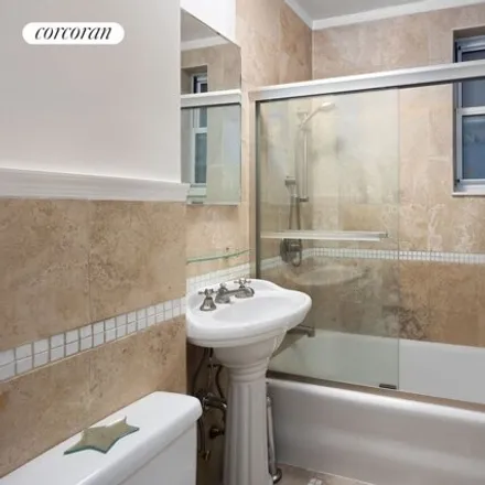 Image 6 - 11 West 69th Street, New York, NY 10023, USA - Apartment for sale