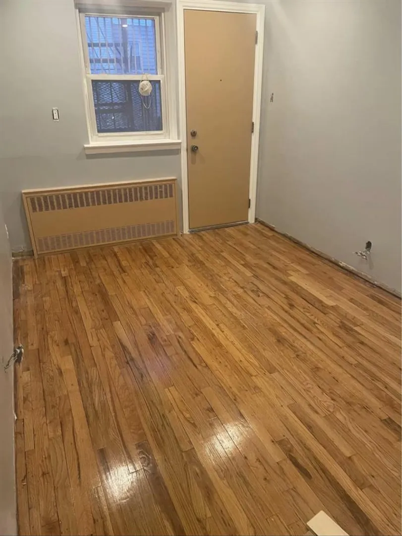 766 Barbey Street, New York, NY 11207, USA | Room for rent