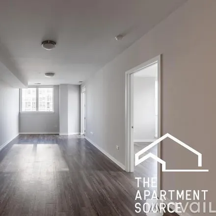 Image 9 - 1552 N North Park Avenue, Unit 711 - Apartment for rent