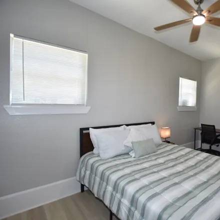 Image 2 - Dallas, Bonton, TX, US - Room for rent