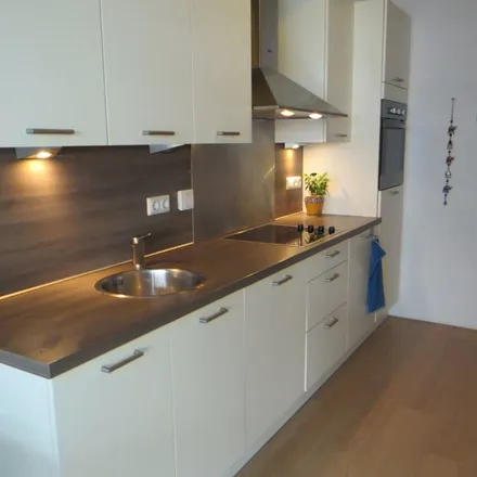 Image 2 - Tuinzigtlaan 11, 4813 XH Breda, Netherlands - Apartment for rent