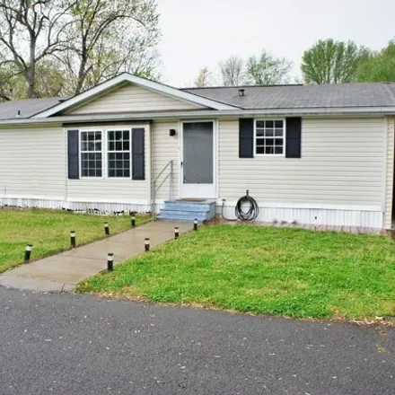 Buy this 3 bed house on Alice Street in Metropolis, IL 62960