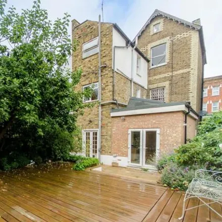 Rent this 5 bed duplex on Narcissus Road in London, NW6 1TH