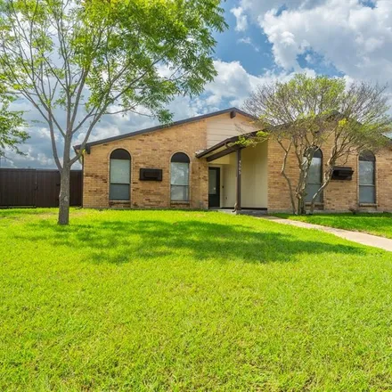 Rent this 4 bed house on 4505 Las Hadas in Mesquite, TX 75150
