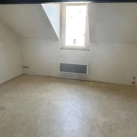 Rent this 1 bed apartment on unnamed road in 95340 Persan, France