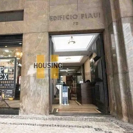 Buy this studio apartment on Edifício Torre Almirante in Avenida Almirante Barroso 81, Centro