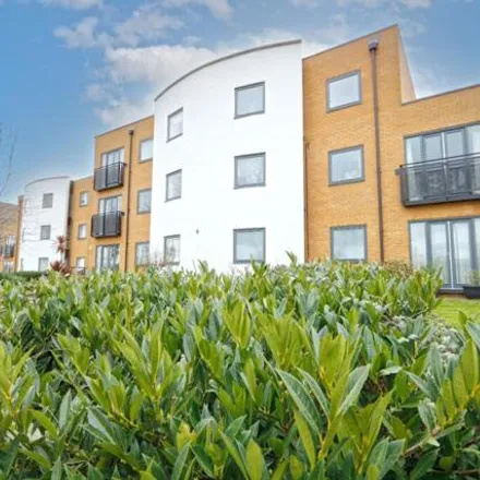 Buy this 2 bed apartment on Prince Avenue in Southend-on-Sea, SS0 0NB