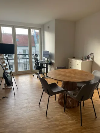 Rent this 3 bed apartment on Wallstreet Institute Englisch in Chausseestraße 18, 10115 Berlin