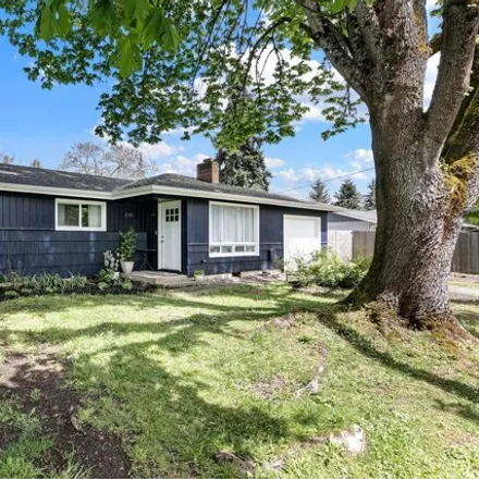 Buy this 3 bed house on 1045 North Park Avenue in Eugene, OR 97404