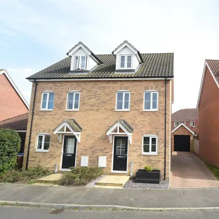 Rent this 3 bed townhouse on Barleycorn Way in Beck Row, IP28 8YF