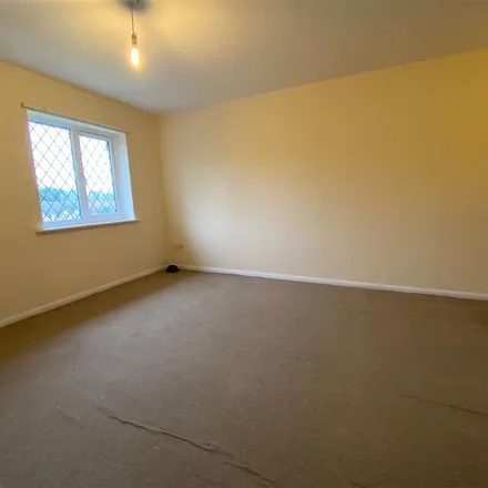 Rent this 1 bed apartment on Challis Place in Binfield, RG42 1FT