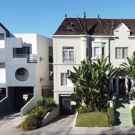 Buy this studio townhouse on South Wilton Place in Los Angeles, CA 90005