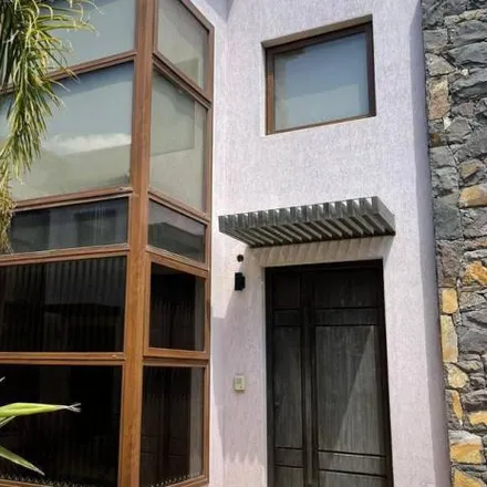 Buy this 4 bed house on Lennox in Distrito Carrodilla, 5781 Luján de Cuyo
