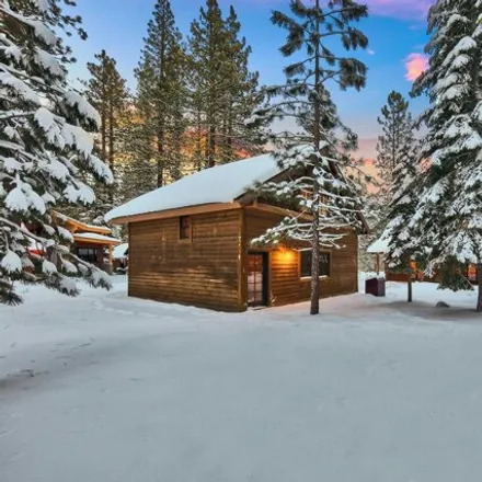 Image 4 - 11258 Comstock Drive, Truckee, CA 96161, USA - House for sale