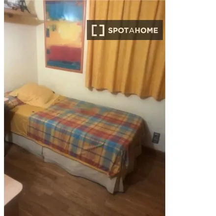 Rent this 4 bed room on Edificio Iturbi in Carrer d'Almudaina, 46017 Valencia