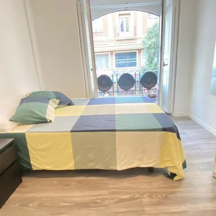 Rent this 8 bed room on Santander Bank in Calle de San Bernardo, 8
