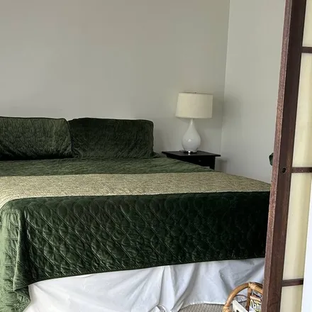 Rent this 1 bed condo on Mākaha Valley in HI, 96792