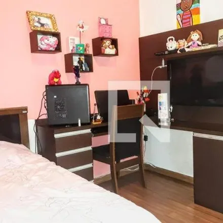Buy this 3 bed house on Escola Estadual Paulo das Graças Silva in Rua Silva Reis, Nova Vista