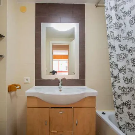 Rent this 2 bed apartment on Poliesportiu Montolivet in Carrer de Luis Arcas (Pintor), 46013 Valencia