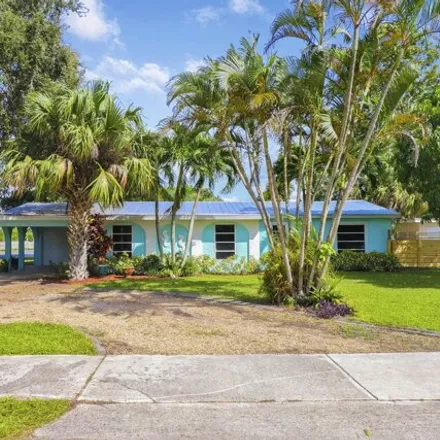 Buy this 3 bed house on 802 Southeast 13th Street in Stuart, FL 34994