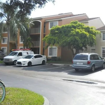 Image 3 - Wildwood Lakes Boulevard, Collier County, FL 34104, USA - Condo for rent