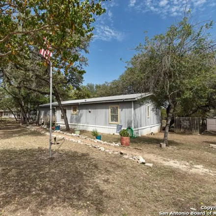 Image 4 - 2435 Cypress Gardens Boulevard, Comal County, TX 78070, USA - House for sale