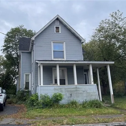 Image 1 - 241 West Main Street, City of Watertown, NY 13601, USA - House for sale