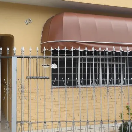 Buy this 3 bed house on Rua Octávio Rinaldi in Vila Aparecida, Bragança Paulista - SP