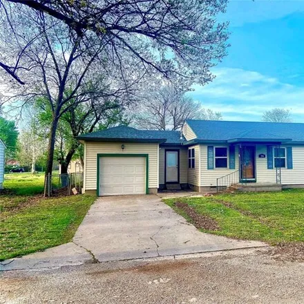 Buy this 3 bed house on 780 South Walnut Street in Nowata, OK 74048