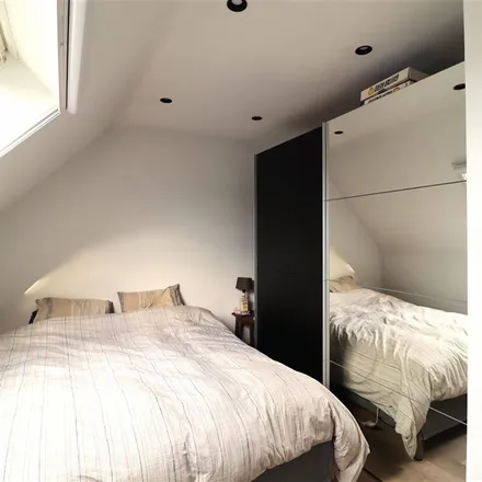 Rent this 2 bed apartment on Otegemstraat 136 in 8550 Zwevegem, Belgium