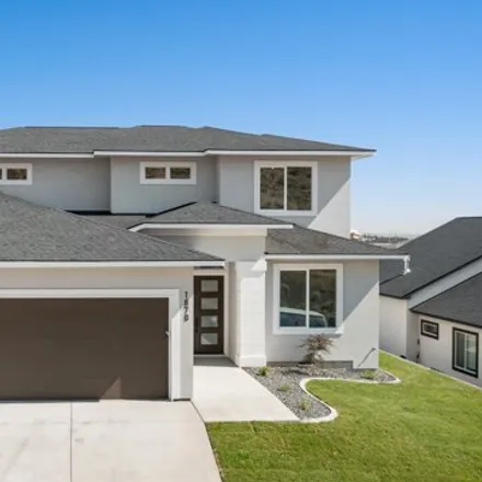 Buy this 4 bed house on 1870 Somers Ln in Richland, Washington