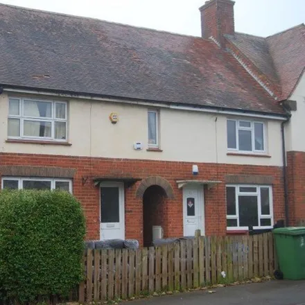 Rent this 3 bed townhouse on Jubilee Crescent in Wellingborough, NN8 2PF